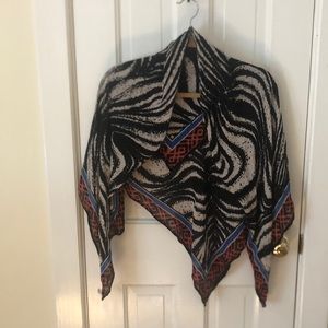 Banana Republic Versatile Shawl / Scarf